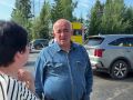 По пути из Боговарова в Вохму губернатор Сергей Ситников заехал на автозаправочную станцию Роснефти и пообщался с автомобилистами