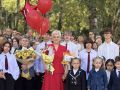 #СитниковНаСвязи. Добрый день, дорогие земляки! Сердечно поздравляю вас с Днём знаний! Утром посетил торжественную линейку в родном лицее №34 города Костромы