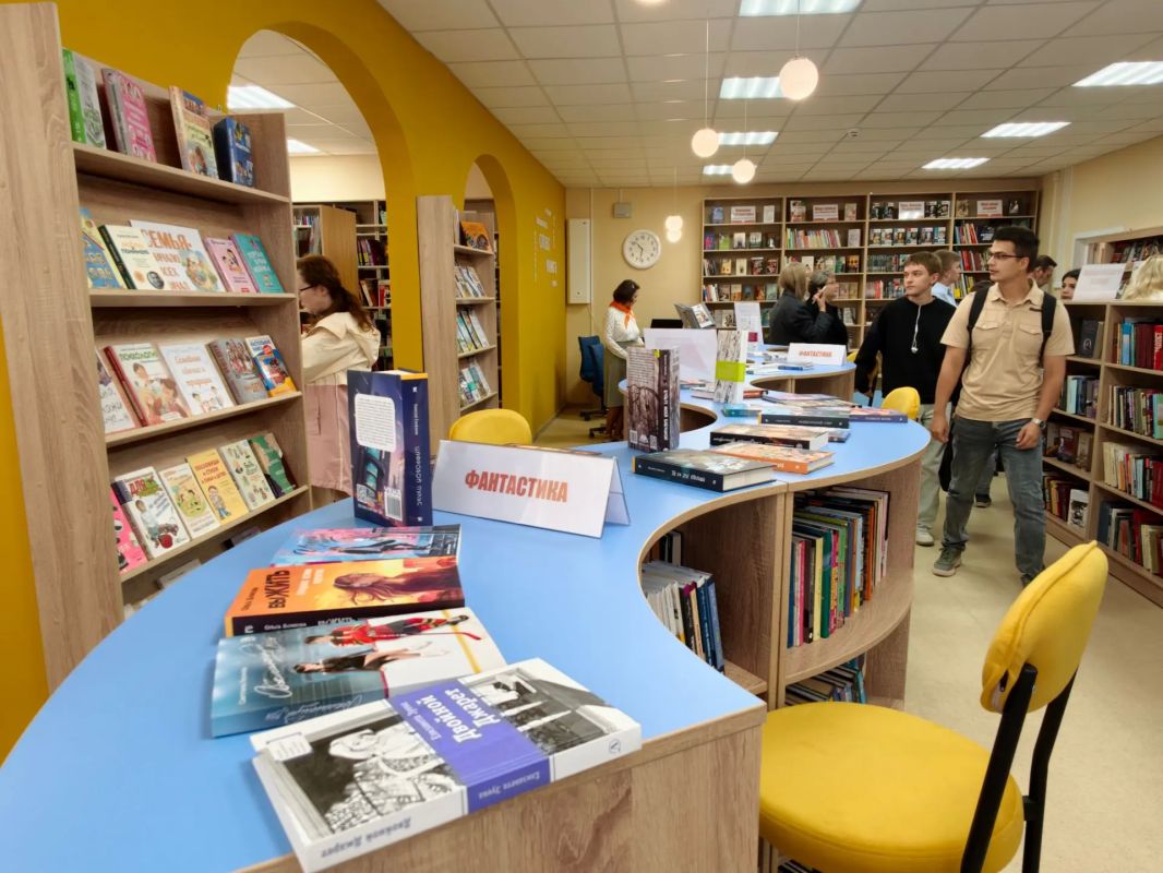 Олег Болоховец: Сегодня открыли модельную библиотеку на улице Мясницкой Олег Болоховец: Сегодня открыли модельную библиотеку на улице Мясницкой