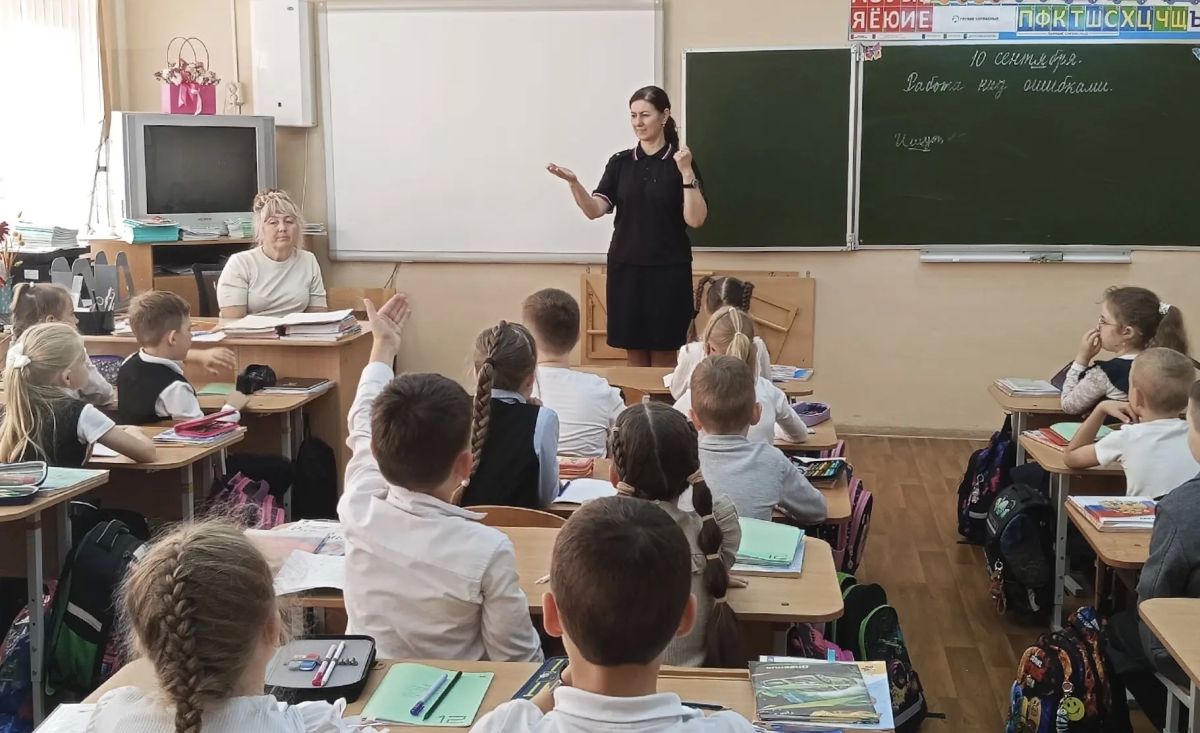 В Костромской области продолжаются профилактические мероприятия в рамках социальных кампаний #ИдуВшколу В Костромской области продолжаются профилактические мероприятия в рамках социальных кампаний #ИдуВшколу