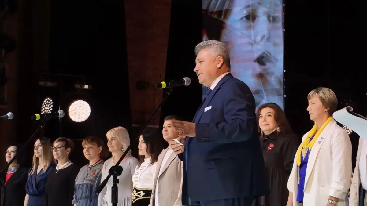Костромская область в будущем году вновь станет площадкой Всероссийского фестиваля детских школьных хоров «Поют дети России» Костромская область в будущем году вновь станет площадкой Всероссийского фестиваля детских школьных хоров «Поют дети России»