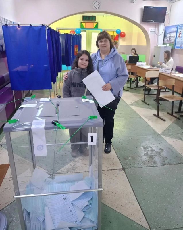 В Костромской области, как и по всей стране, продолжается голосование по выборам депутатов Государственной Думы девятого созыва В Костромской области, как и по всей стране, продолжается голосование по выборам депутатов Государственной Думы девятого созыва