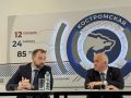 На встрече с партийцами Сергей Ситников поблагодарил главного онколога Костромской области Владимира Унгуряна за высокий профессионализм и вклад в развитие здравоохранения