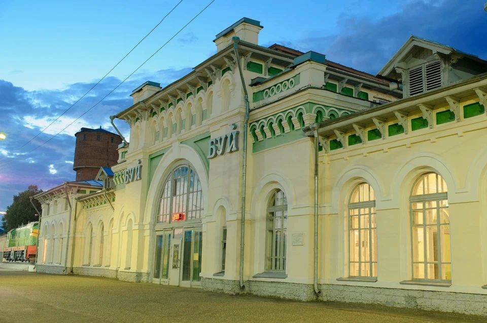 Костромской вокзал борется за победу в конкурсе РЖД на самую красивую композицию из цветов