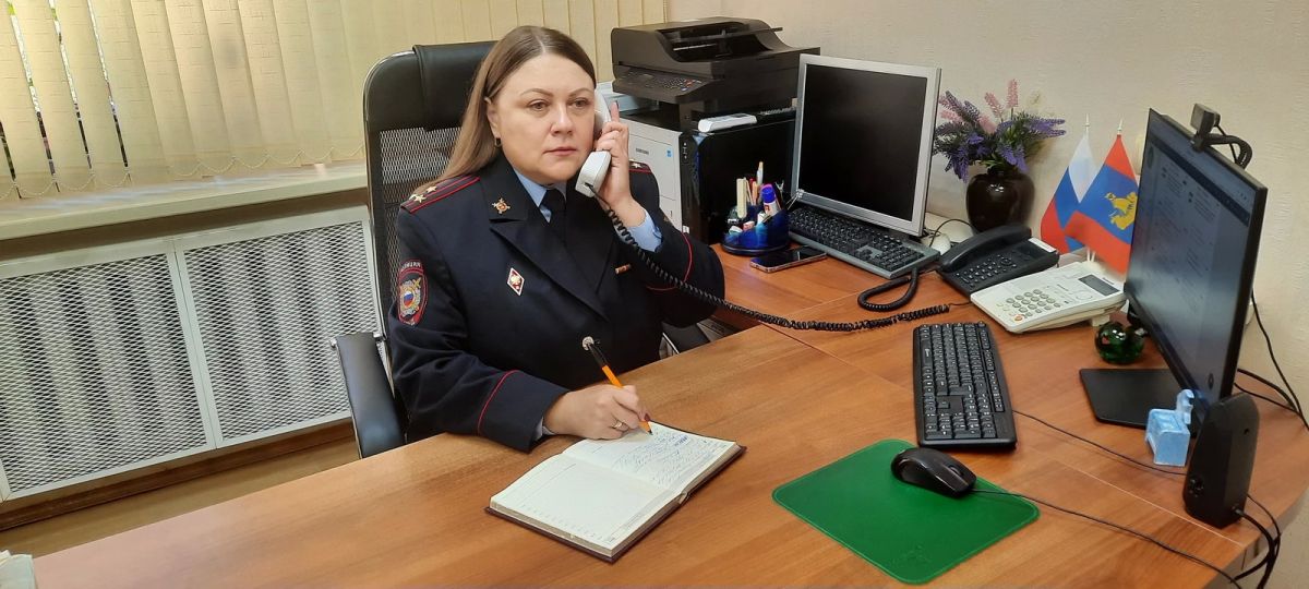 Управление по вопросам миграции УМВД России по Костромской области подвело итоги прямой телефонной линии Управление по вопросам миграции УМВД России по Костромской области подвело итоги прямой телефонной линии