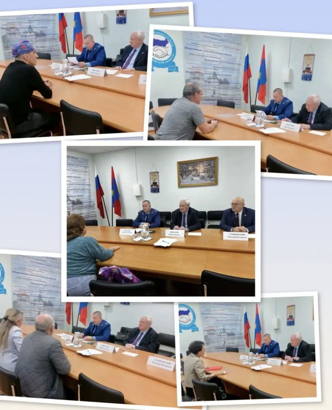 Первый заместитель прокурора области Николай Игнашин совместно с председателем Общественной палаты Костромской области Юрием Цикуновым провел прием граждан