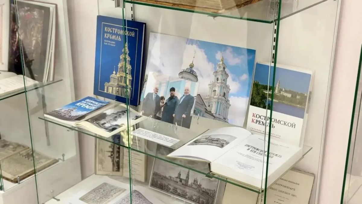 В Костромской областной универсальной научной библиотеке начал работу воссозданный литературный музей В Костромской областной универсальной научной библиотеке начал работу воссозданный литературный музей