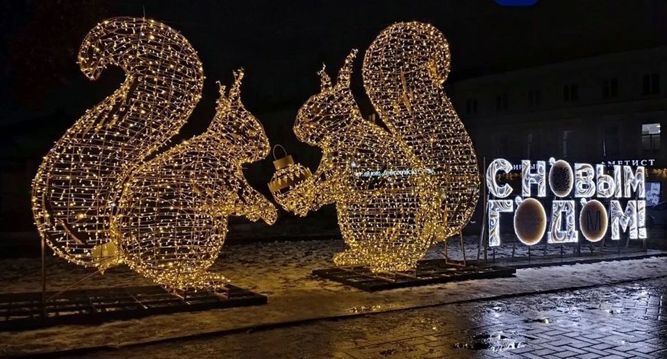 В Костромской области началась подготовка новогодних композиций для общественных пространств