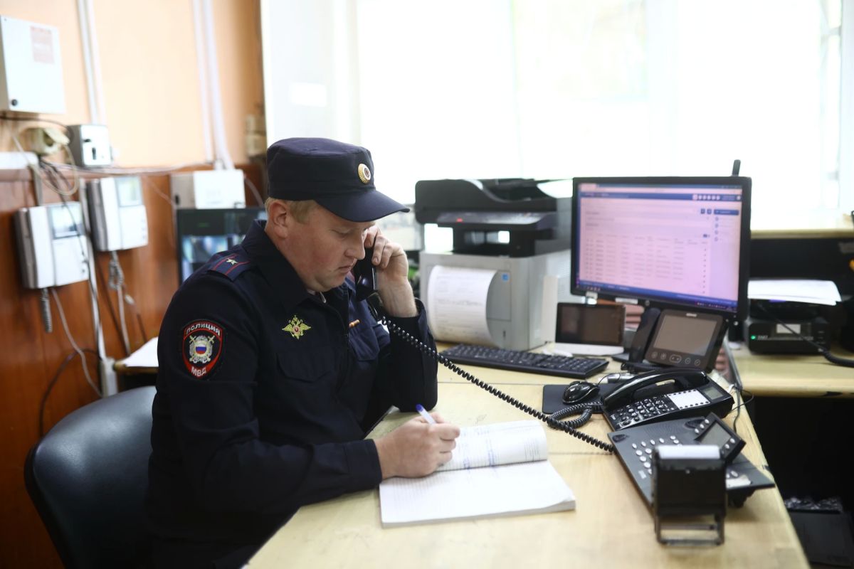 В г. Волгореченске полицейские устанавливают обстоятельства мошенничества, жертвой которого стала 19-летняя местная жительница