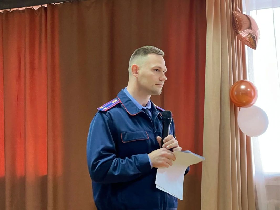 Руководитель Костромского межрайонного следственного отдела провел профилактическое занятие для учащихся Нерехтского политехнического техникума Руководитель Костромского межрайонного следственного отдела провел профилактическое занятие для учащихся Нерехтского политехнического техникума