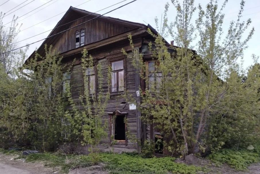 ИСТОРИЧЕСКОЕ ЗДАНИЕ НА КАДЫЕВСКОМ ПЕРЕУЛКЕ КОСТРОМЫ ПРОДАЛИ ЗА 1 РУБЛЬ