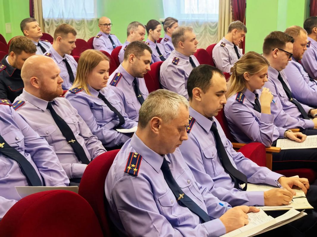 Руководитель следственного управления Следственного комитета Российской Федерации по Костромской области генерал-майор юстиции Левченко Денис Николаевич провёл заседание коллегии по итогам работы за девять месяцев 2026 года Руководитель следственного управления Следственного комитета Российской Федерации по Костромской области генерал-майор юстиции Левченко Денис Николаевич провёл заседание коллегии по итогам работы за девять месяцев 2026 года