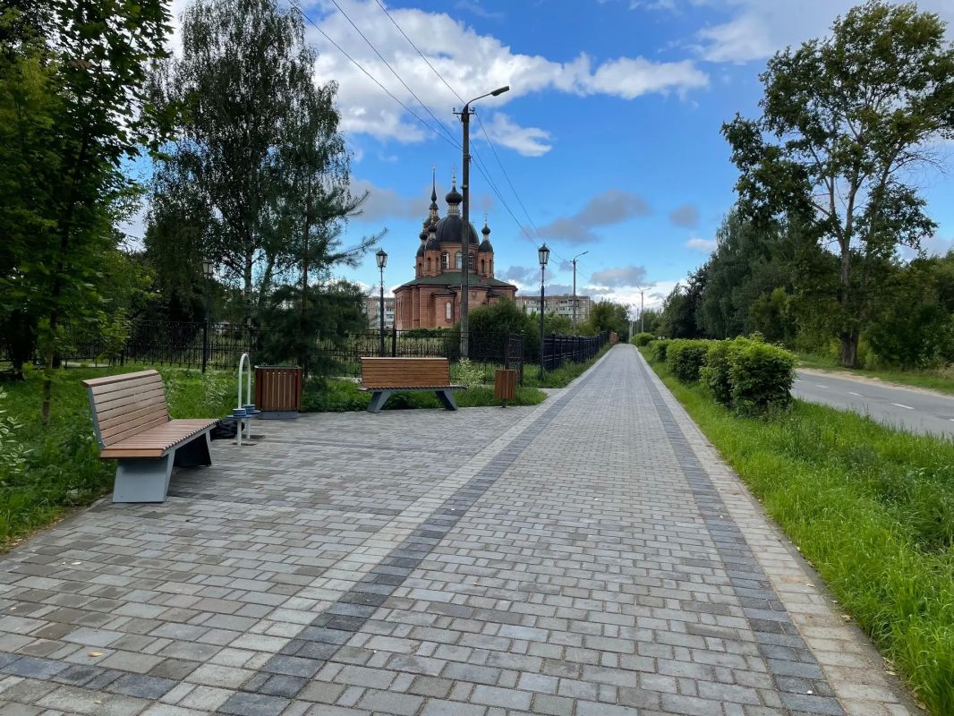 До конца октября работы по благоустройству общественных территорий должны быть завершены До конца октября работы по благоустройству общественных территорий должны быть завершены