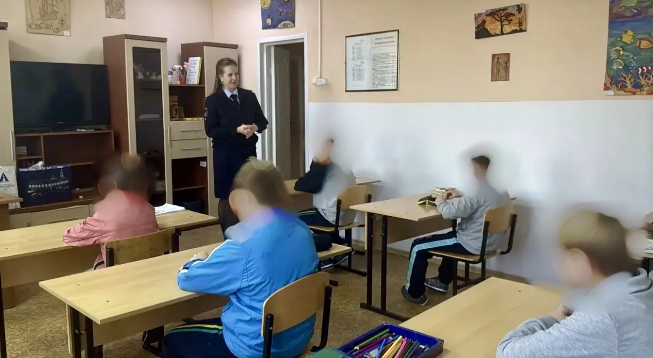 Автоинспекторы провели профилактическое занятие в Центре временного содержания для несовершеннолетних правонарушителей