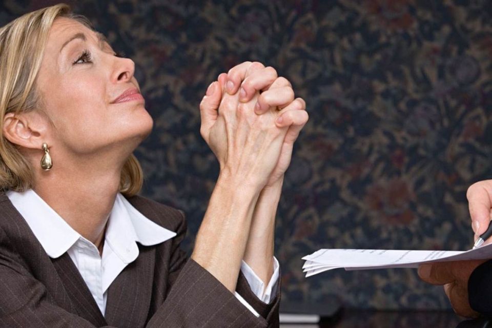 Как частые просьбы могут подорвать вашу авторитетность и самостоятельность