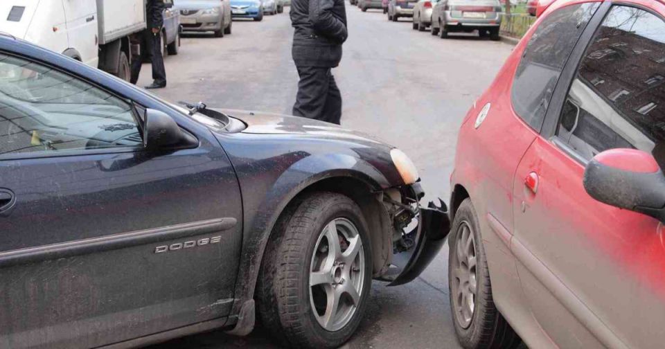 Что делать, если выплат по ОСАГО не хватило для полного ремонта авто?