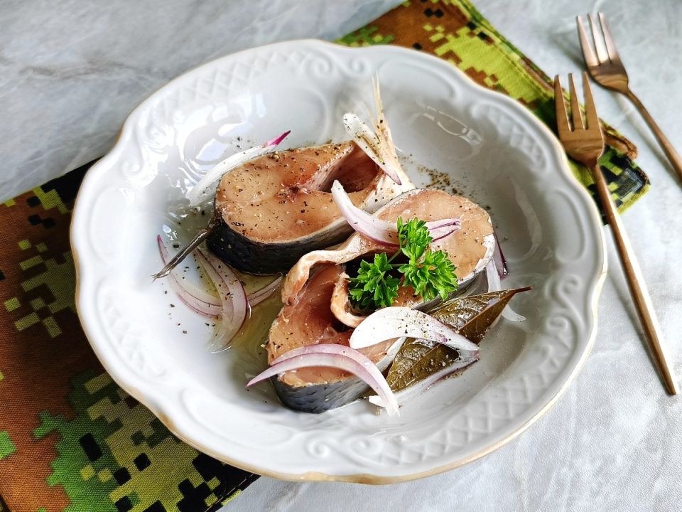 Пряная селёдка: домашний рецепт, который покорит ваши вкусовые рецепторы