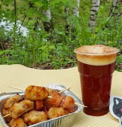 Финиковое «непиво» с имбирём: освежающий напиток и быстрые наггетсы для пикника