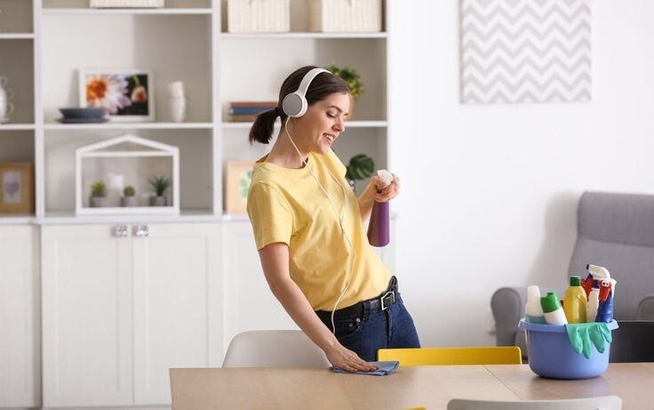 Как превратить уборку в веселое занятие с помощью одной песни