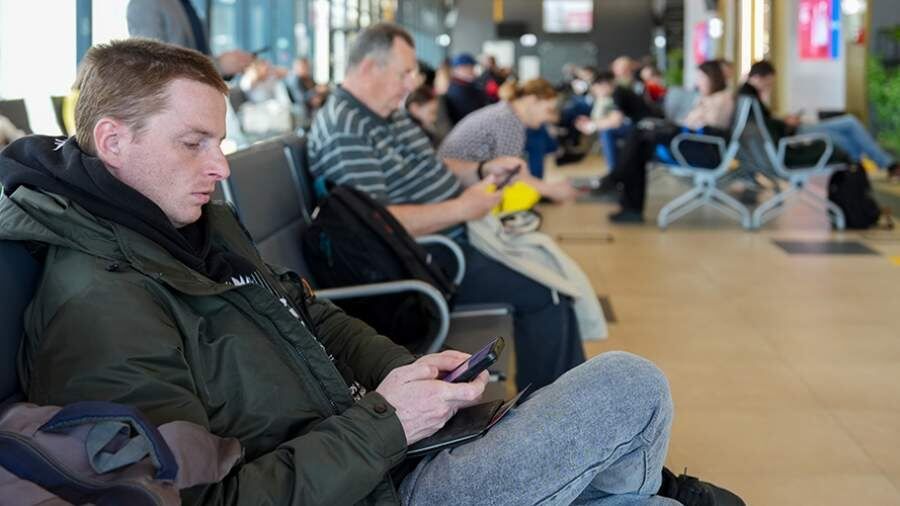 Пассажиры получат новые права при задержках рейсов с 1 марта 2026 года